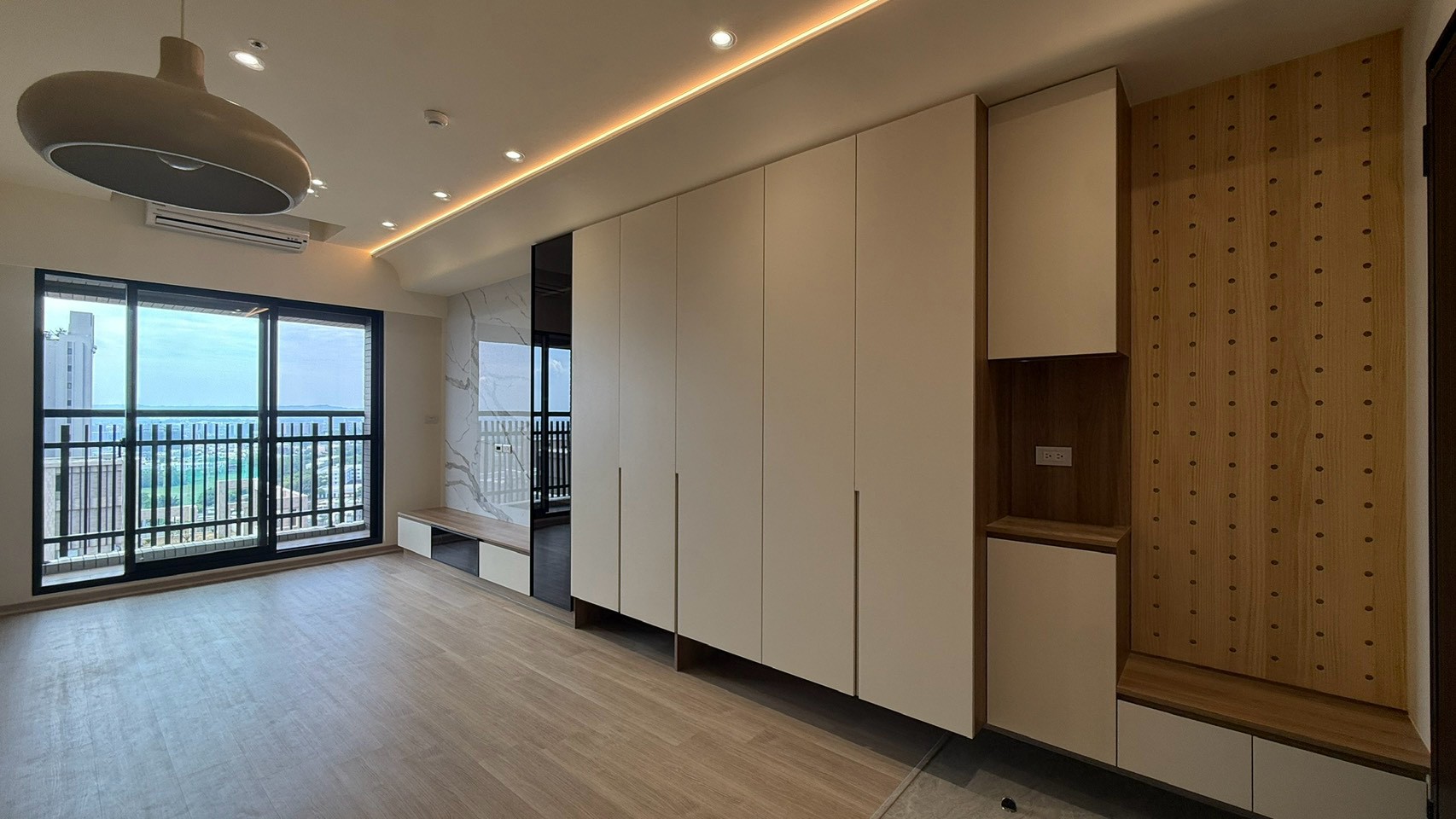 台中市|住宅空間| 勝美琚 22坪3房2廳 輕奢